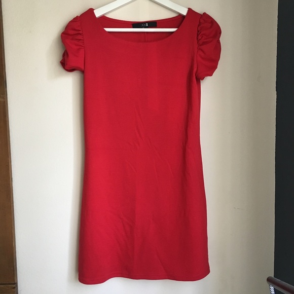 Red Dress / Ruched Sleeve - Picture 2 of 7